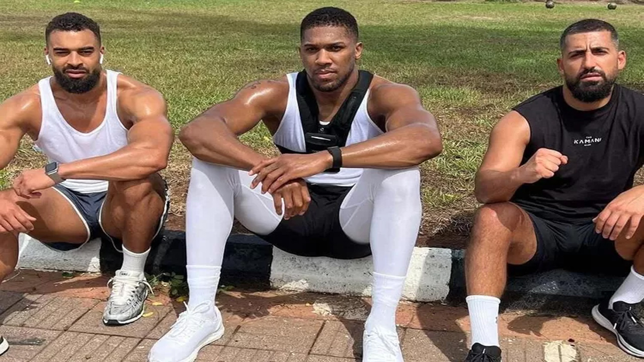 Anthony Joshua Alami Kecelakaan Tragis, Dunia Tinju Kehilangan Dua Sosok Penting
