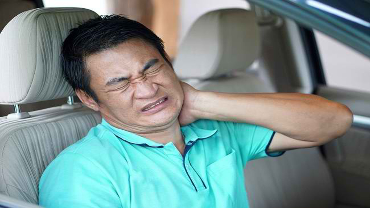 Tips Dokter Saraf Agar Pemudik Nataru Tetap Bugar dan Bebas Pegal