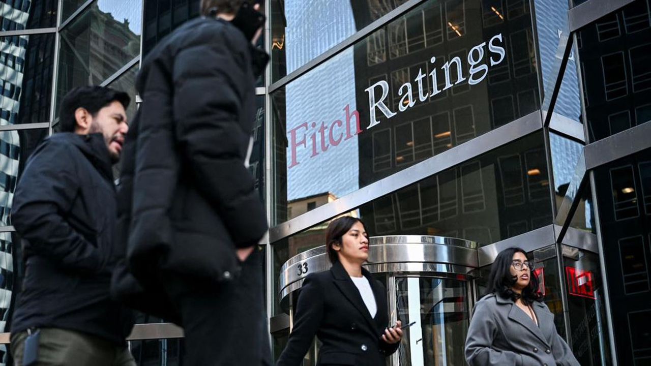 Fitch Soroti Penerimaan Negara Indonesia yang Masih Lemah Dibandingkan Negara Setara