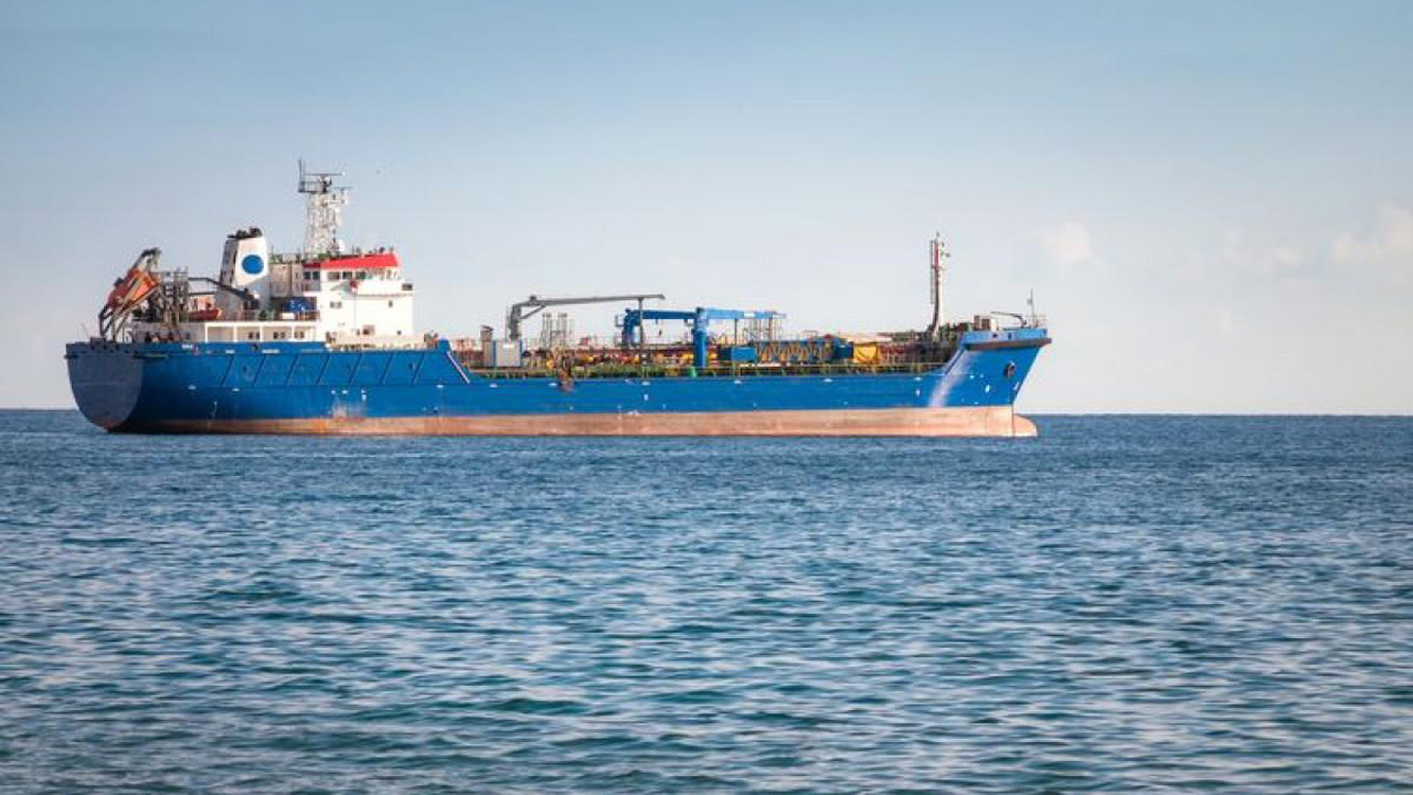 Kapal Iran Tetap Lolos Blokade AS di Selat Hormuz Lewat Jalur Tersembunyi