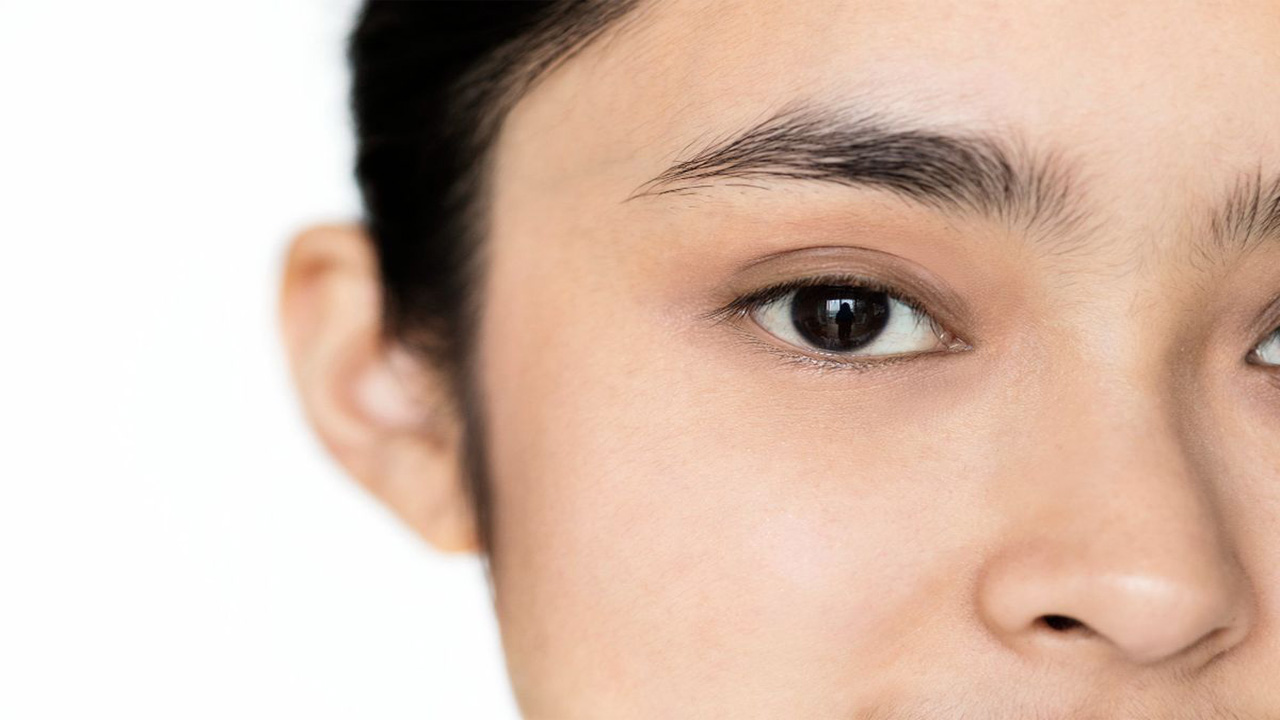 Benarkah Operasi Lasik Bisa Mempercepat Katarak? Ini Penjelasan Medisnya
